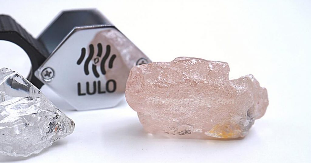 Big pink diamond ที่ค้นพบในแองโกลา