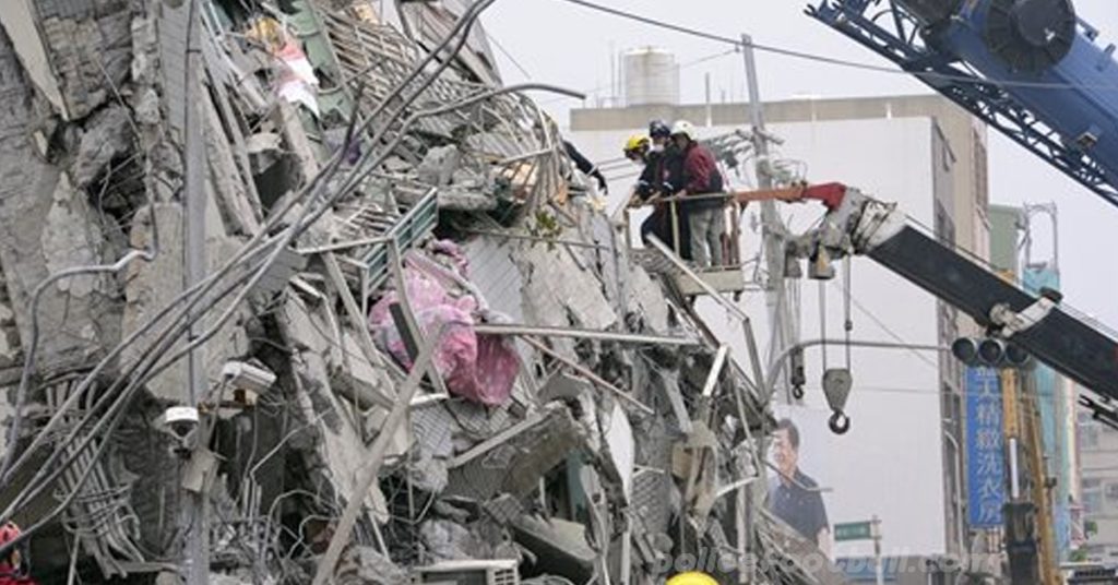 แผ่นดินไหวรุนแรงเขย่าไต้หวัน สูญหายกว่า 100 คน